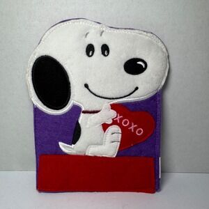 Hallmark Snoopy Valentine Heart Felt Greeting Card Pocket Holder Purple Red XOXO